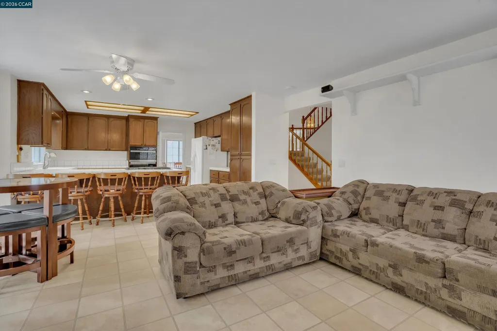 160 Meadow Brook Court Oakley CA 94561