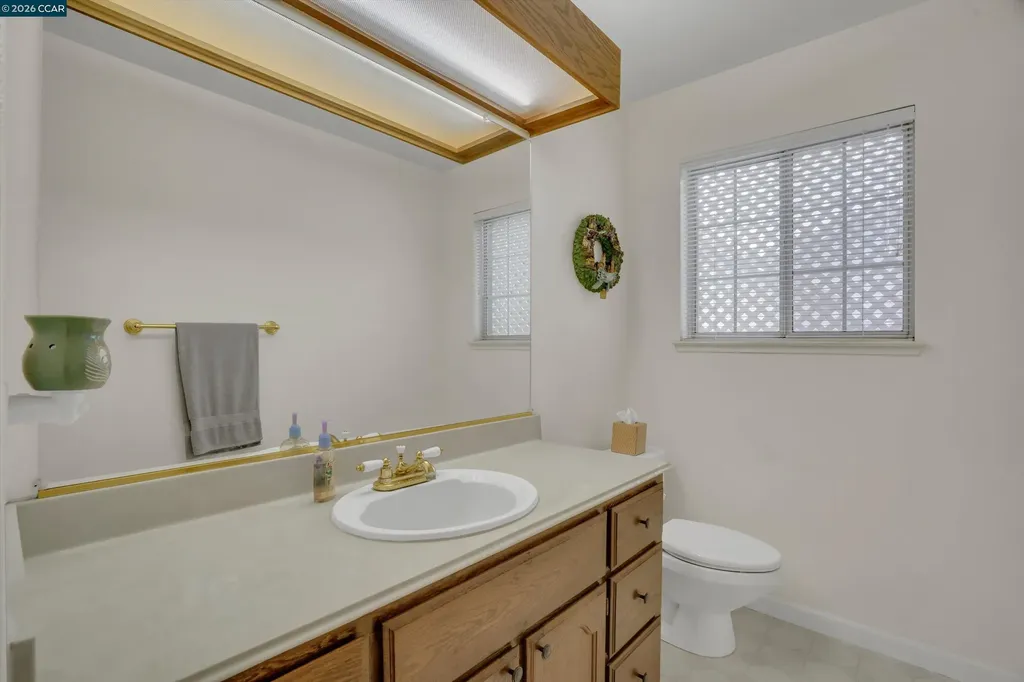 160 Meadow Brook Court Oakley CA 94561