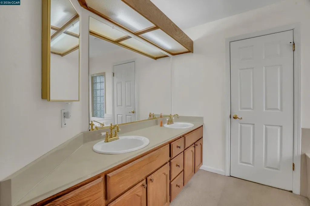 160 Meadow Brook Court Oakley CA 94561