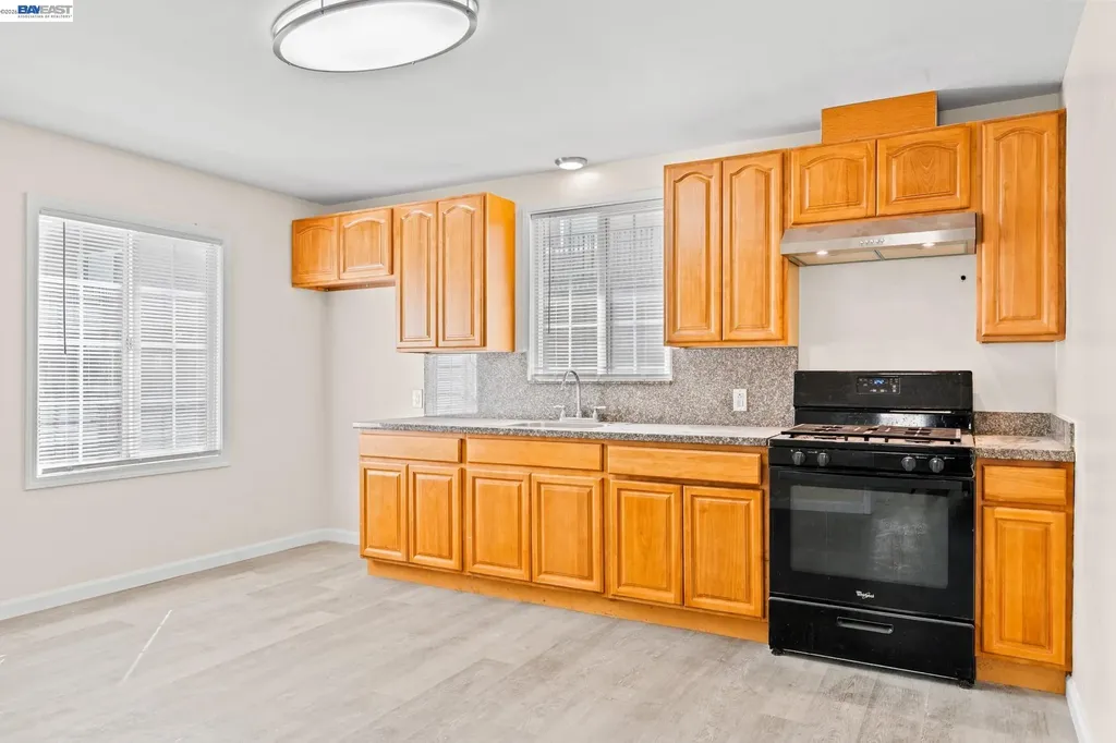 22844 Alice Street Hayward CA 94541
