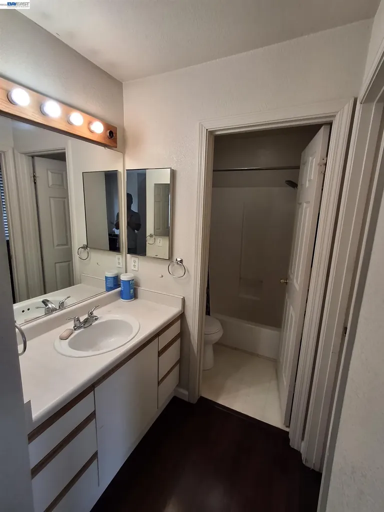 1476 Adeline Street Oakland CA 94607
