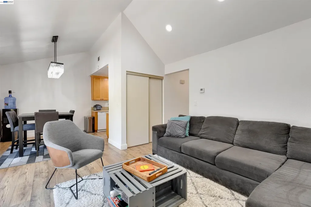 683 Center Martinez CA 94553
