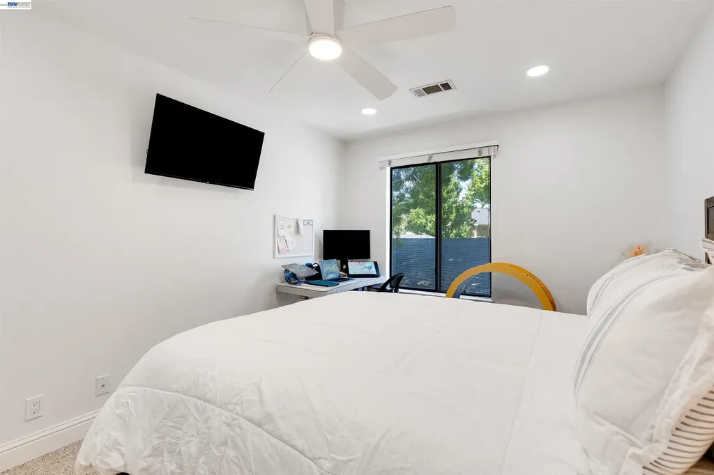 683 Center Martinez CA 94553