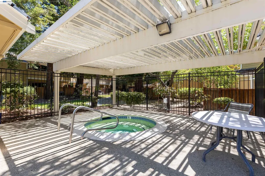 683 Center Martinez CA 94553