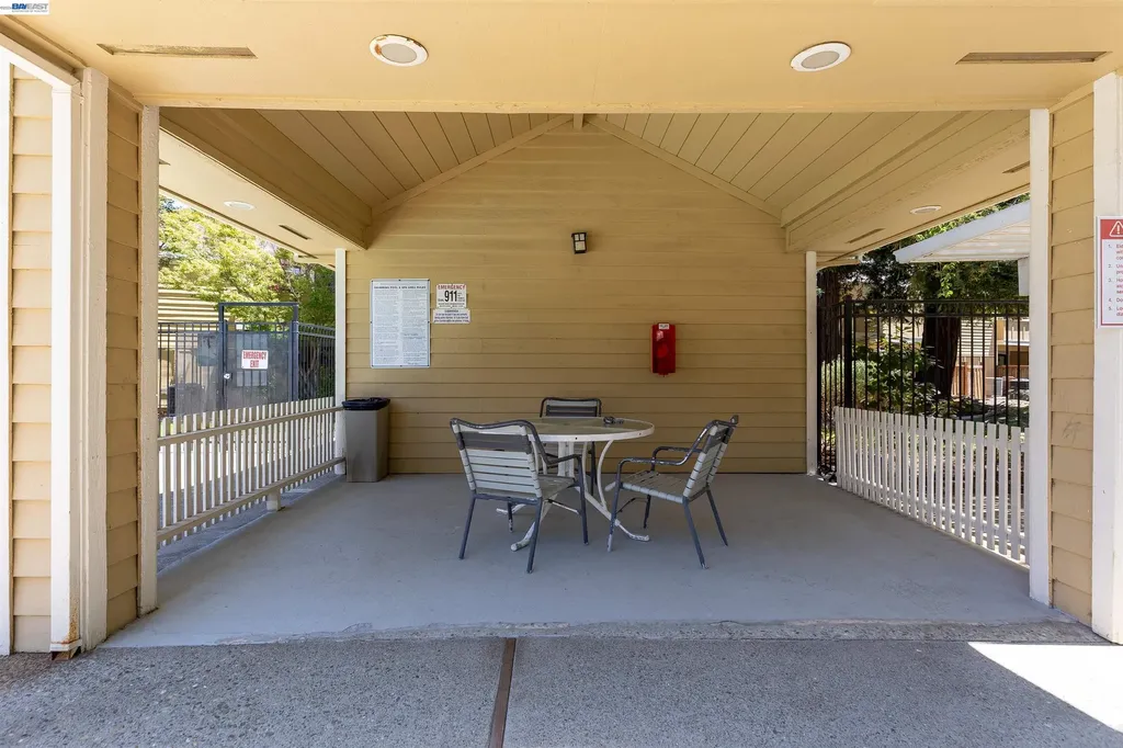 683 Center Martinez CA 94553