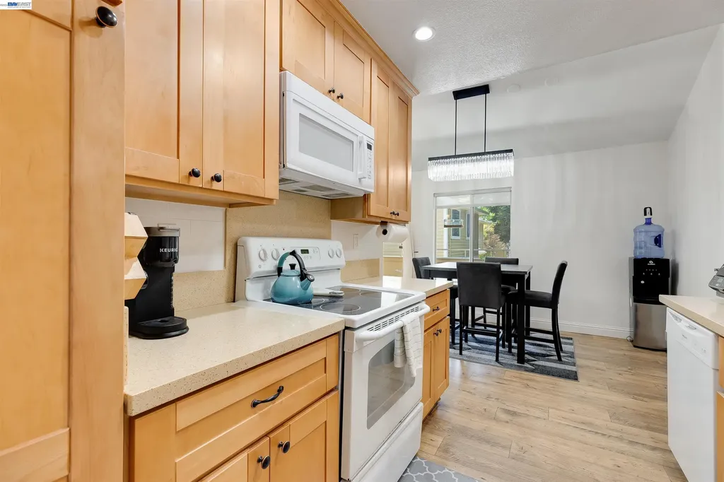 683 Center Martinez CA 94553
