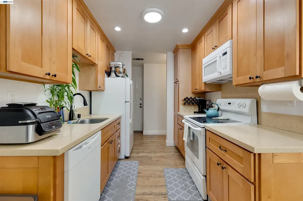 683 Center Martinez CA 94553