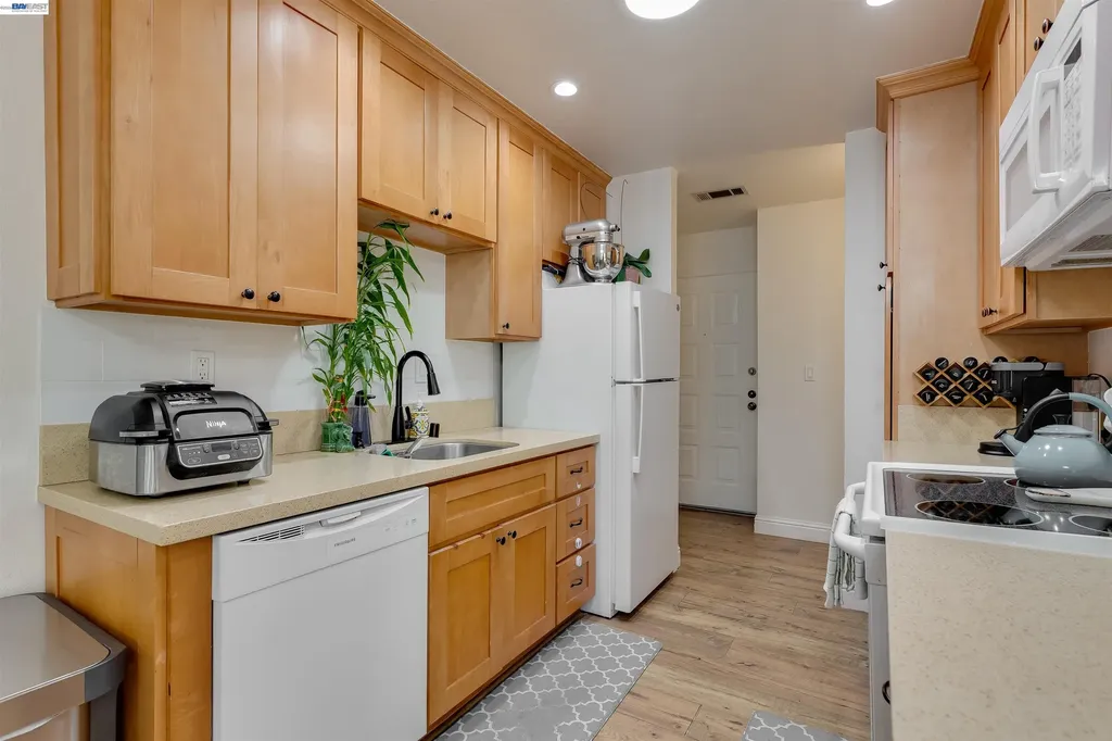 683 Center Martinez CA 94553