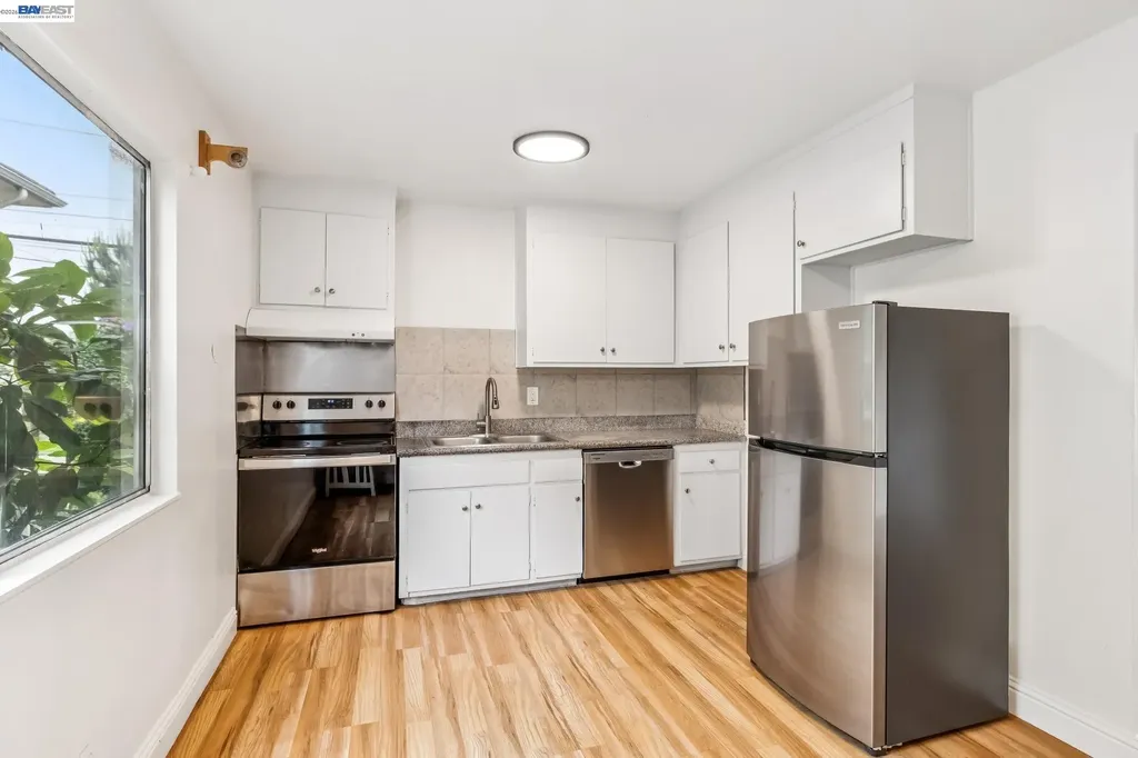 5963 Maccall Street Oakland CA 94609
