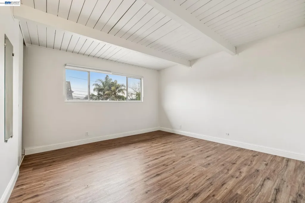 5963 Maccall Street Oakland CA 94609