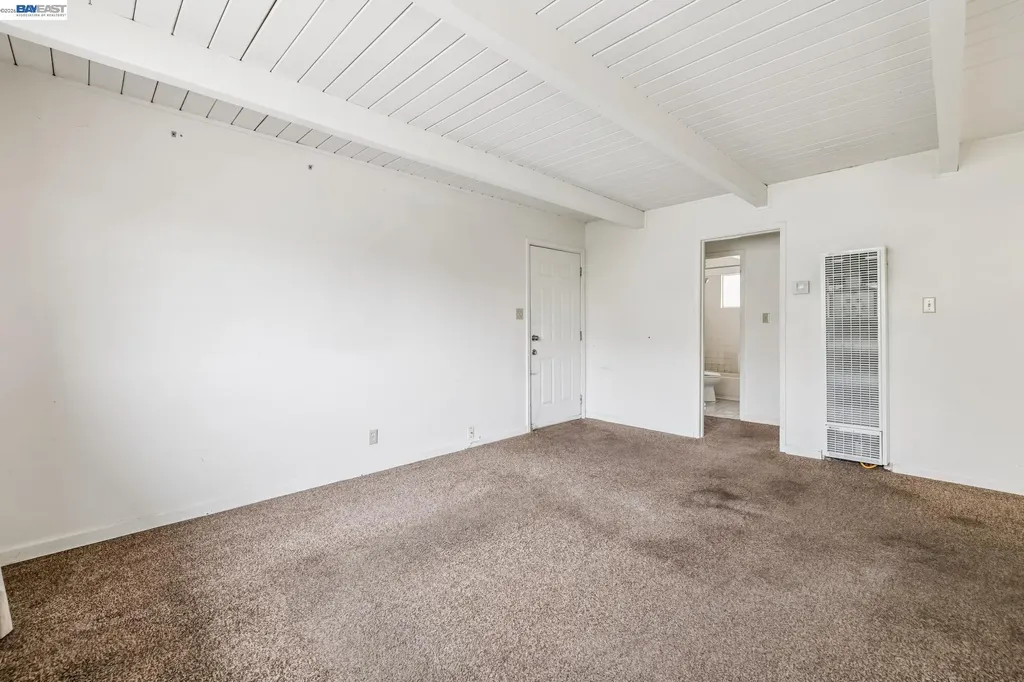 5963 Maccall Street Oakland CA 94609