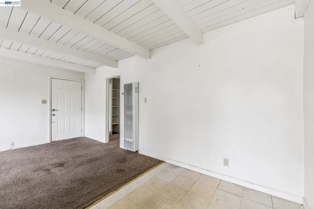 5963 Maccall Street Oakland CA 94609