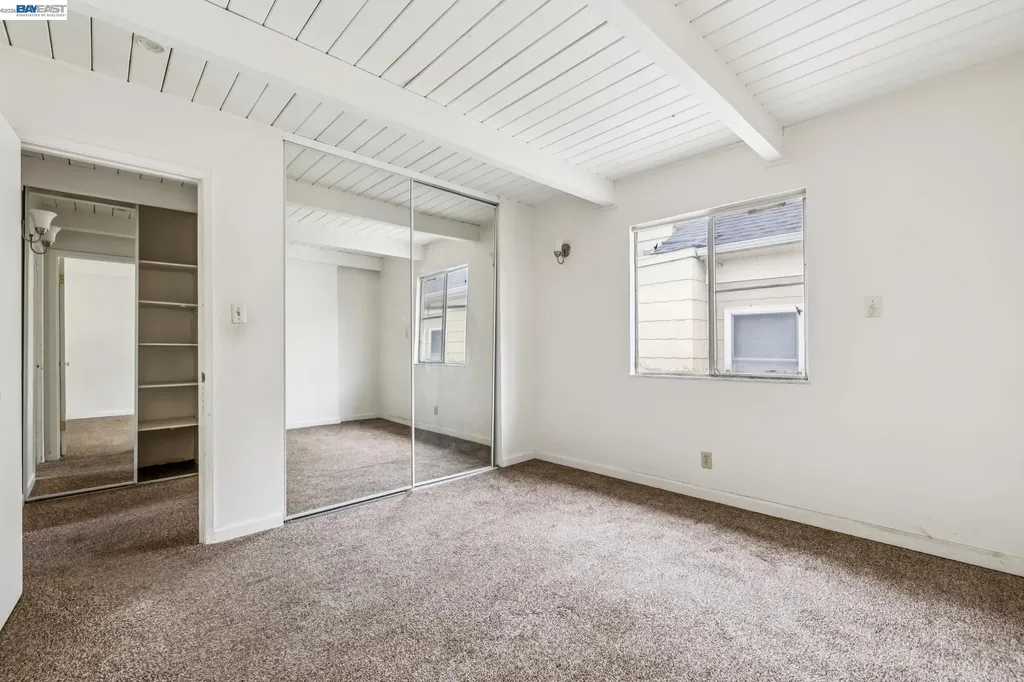 5963 Maccall Street Oakland CA 94609