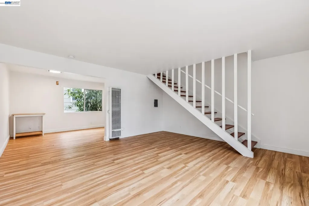 5963 Maccall Street Oakland CA 94609