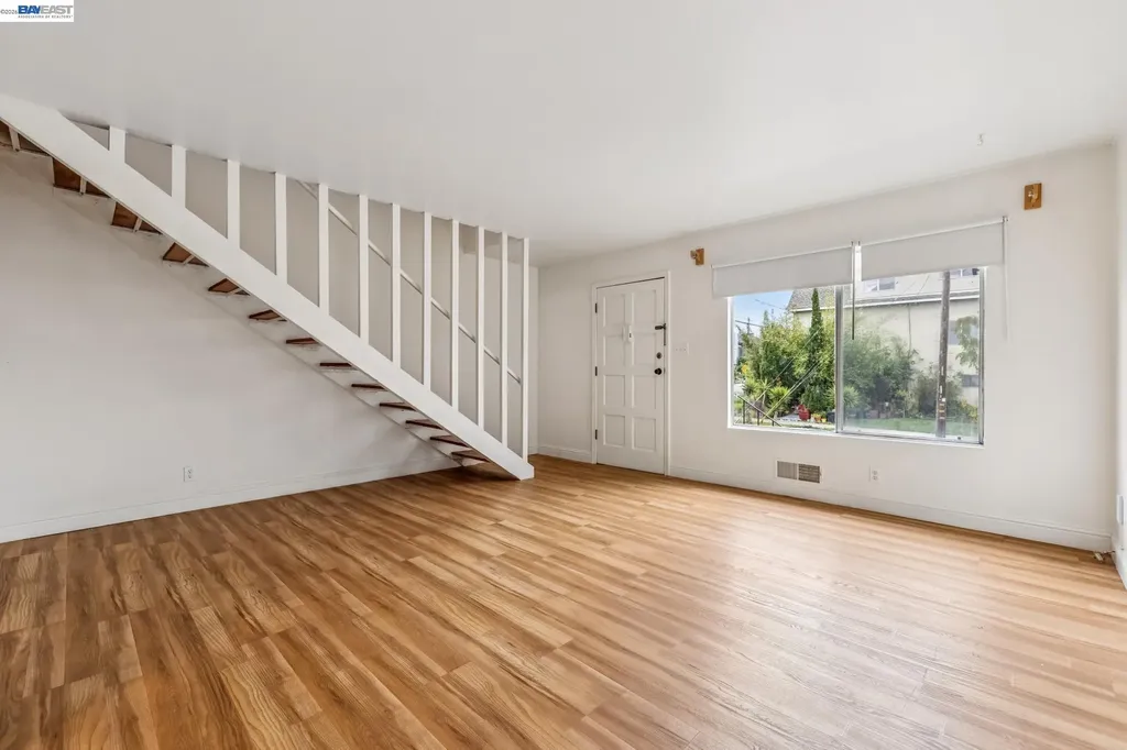 5963 Maccall Street Oakland CA 94609