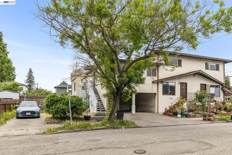 5963 Maccall Street Oakland CA 94609