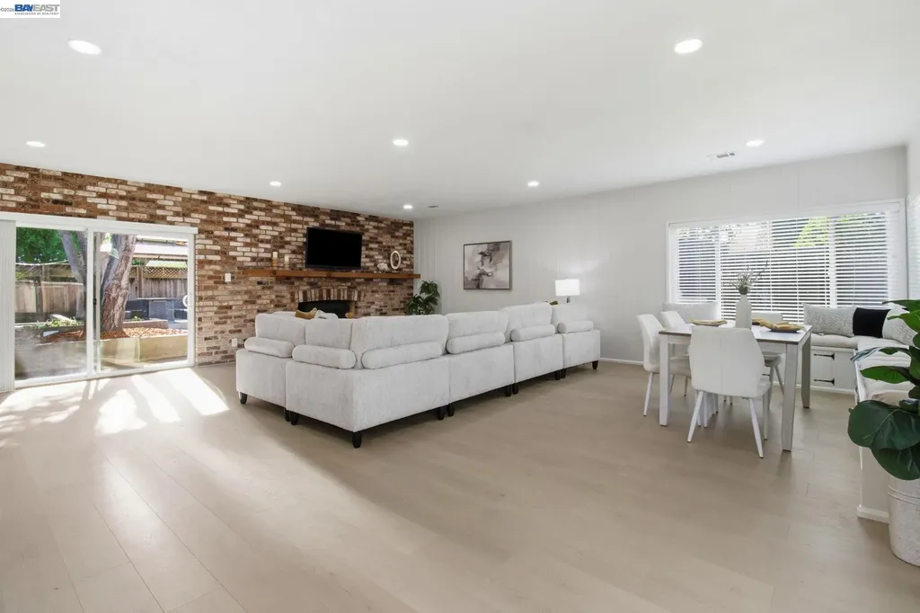 8023 Holanda Lane Dublin CA 94568