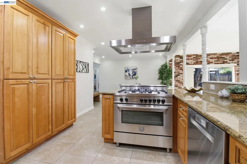 8023 Holanda Lane Dublin CA 94568