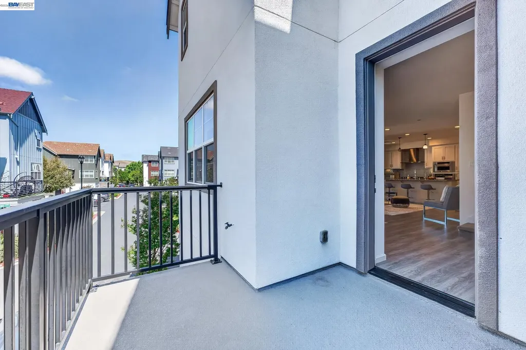 3986 Pino Grande Road Dublin CA 94568