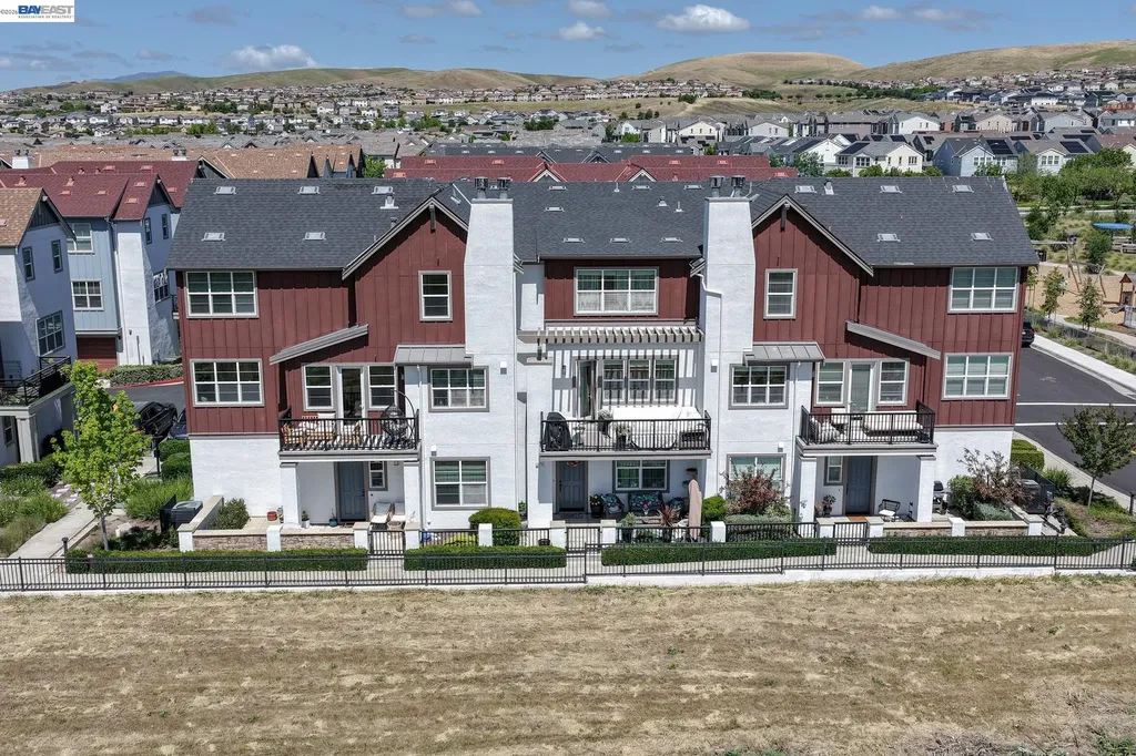 3986 Pino Grande Road Dublin CA 94568