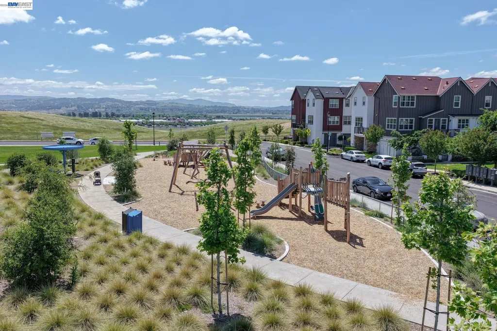 3986 Pino Grande Road Dublin CA 94568