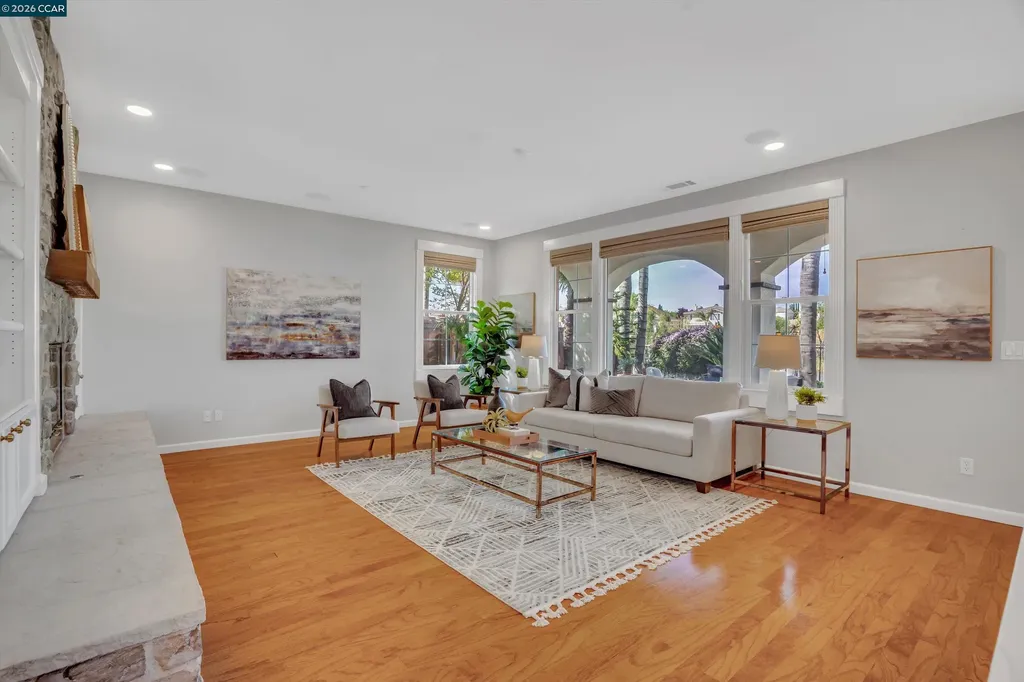 389 Roundhill Drive Brentwood CA 94513