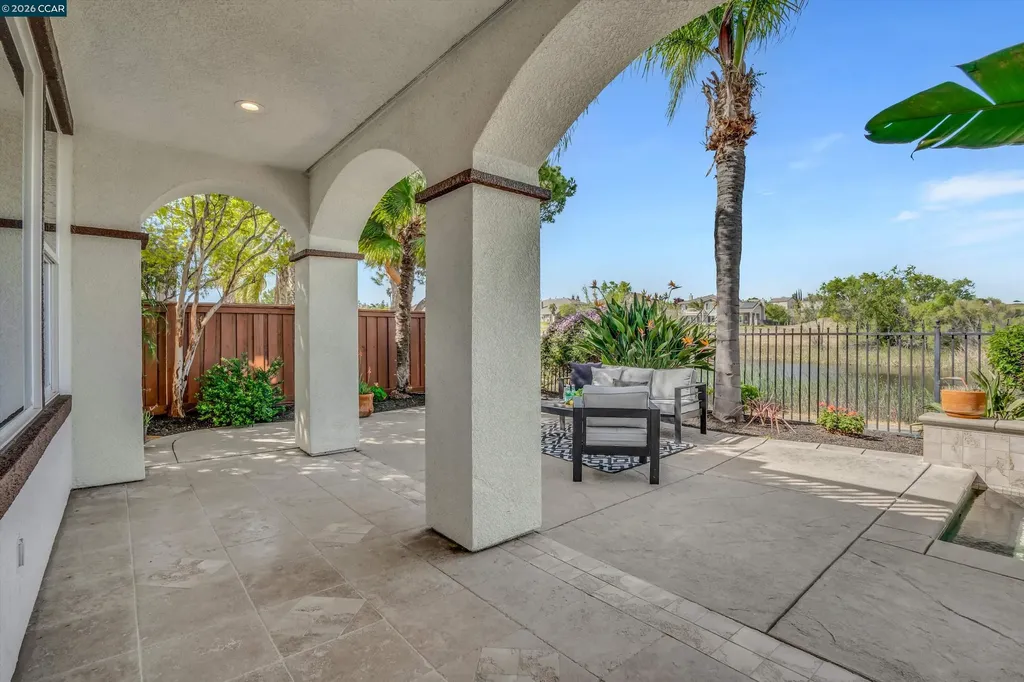 389 Roundhill Drive Brentwood CA 94513