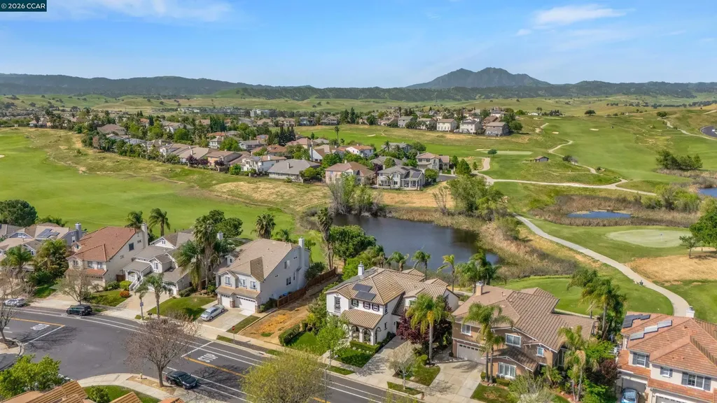 389 Roundhill Drive Brentwood CA 94513