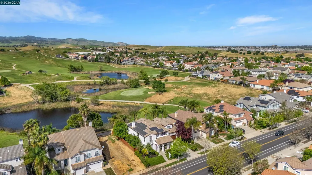 389 Roundhill Drive Brentwood CA 94513