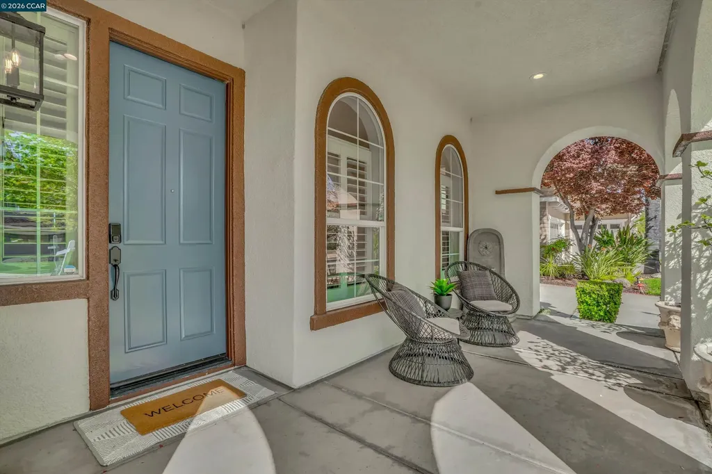 389 Roundhill Drive Brentwood CA 94513
