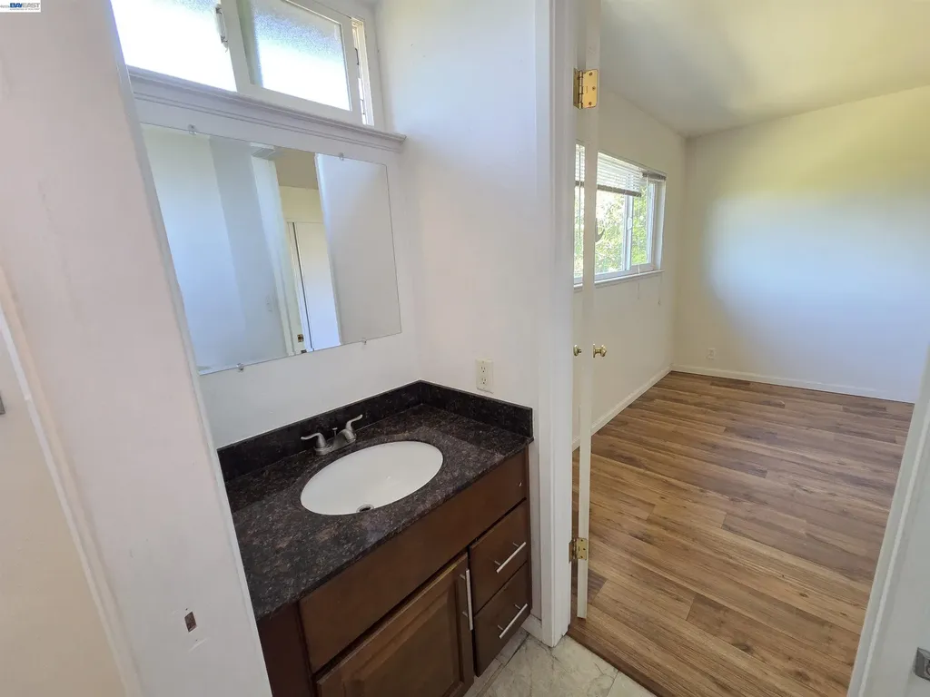 7601 Redbud Court Newark CA 94560