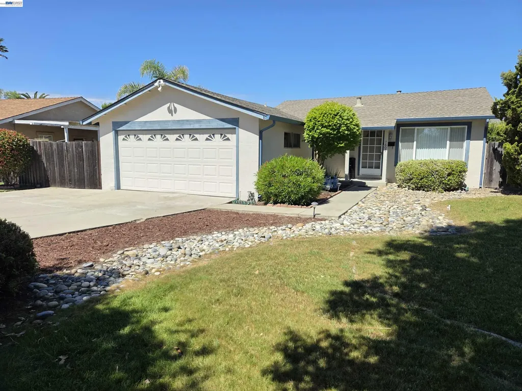 7601 Redbud Court Newark CA 94560