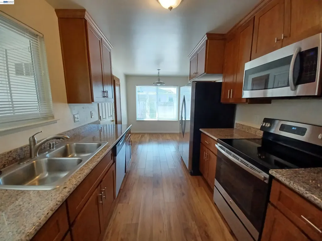 7601 Redbud Court Newark CA 94560