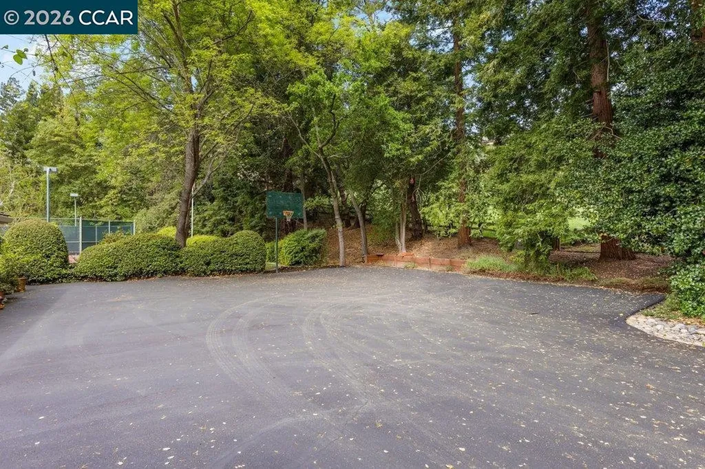 2255 Alameda Diablo Diablo CA 94528