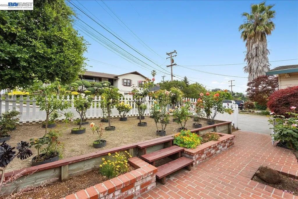 24805 Canyon View Court Hayward CA 94541