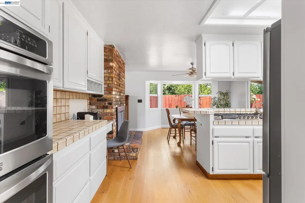 24805 Canyon View Court Hayward CA 94541