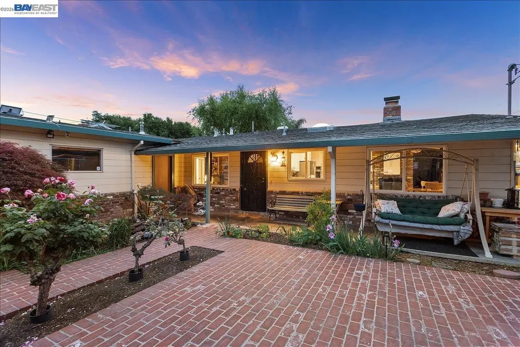 24805 Canyon View Court Hayward CA 94541