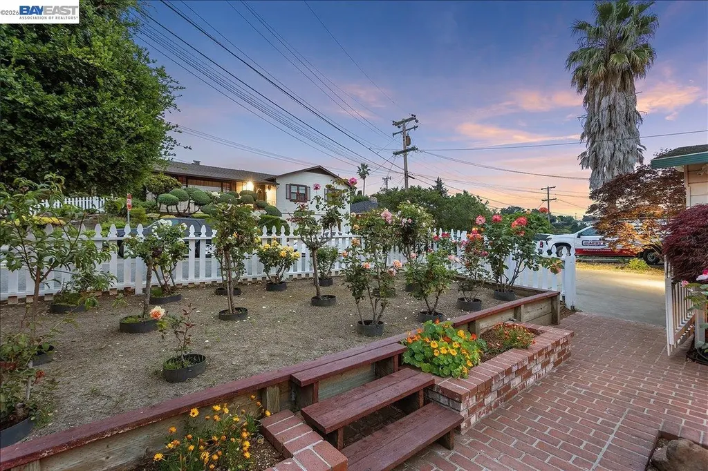 24805 Canyon View Court Hayward CA 94541