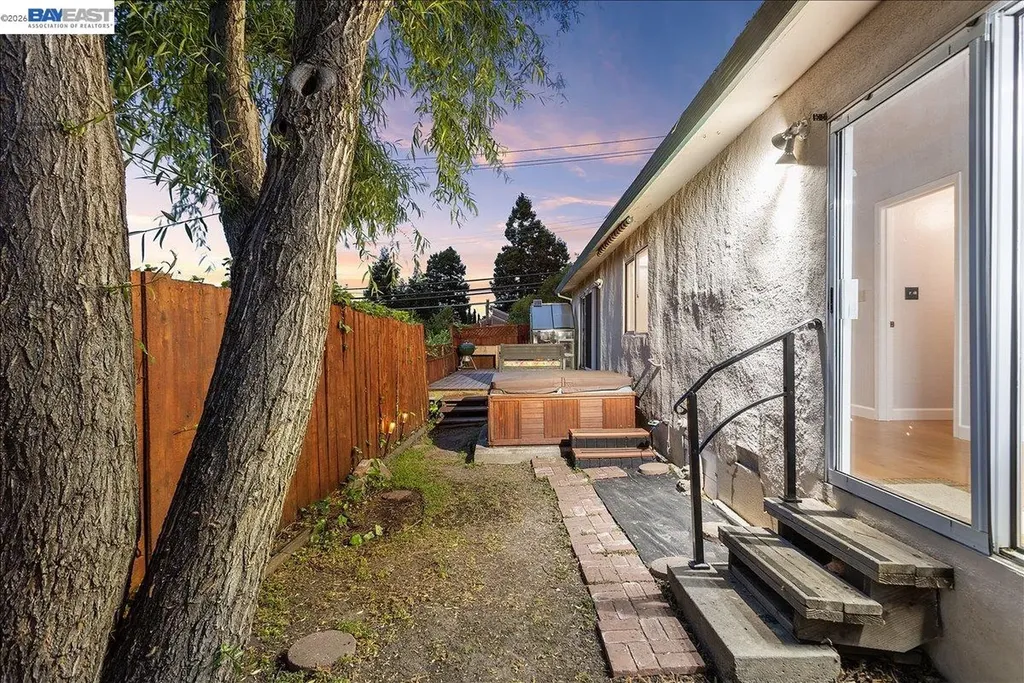 24805 Canyon View Court Hayward CA 94541