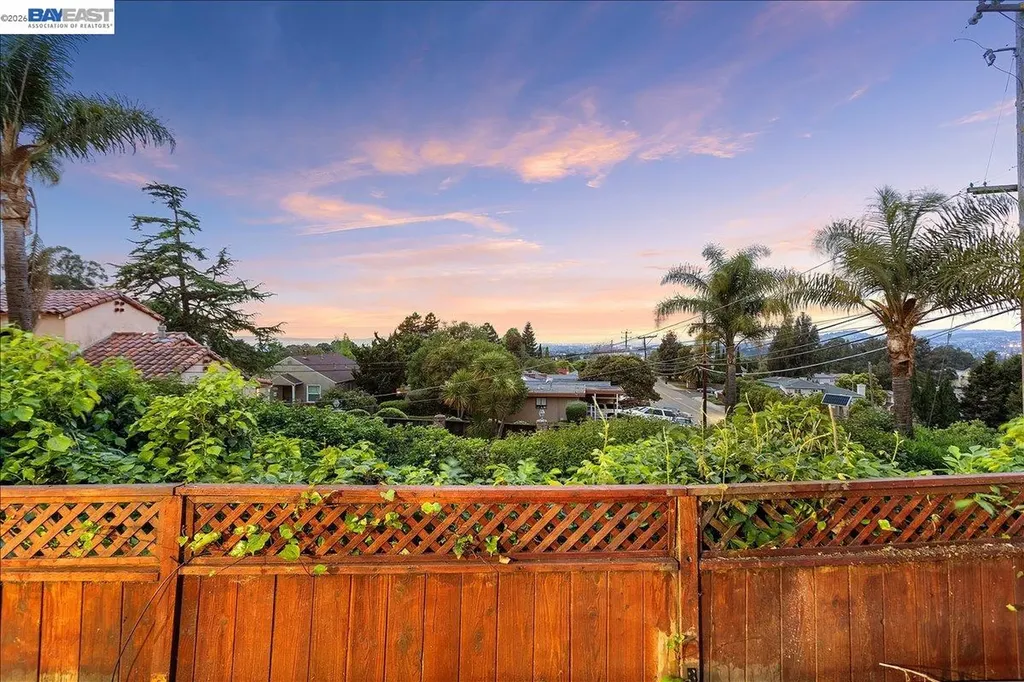 24805 Canyon View Court Hayward CA 94541