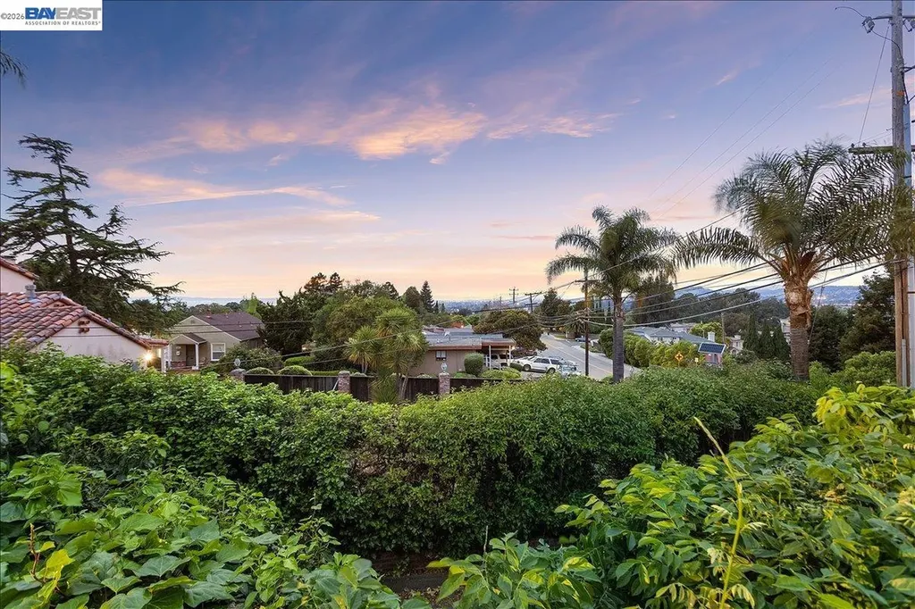 24805 Canyon View Court Hayward CA 94541