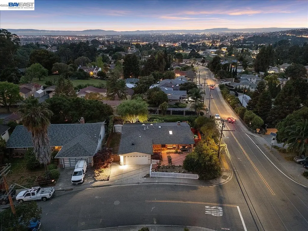 24805 Canyon View Court Hayward CA 94541