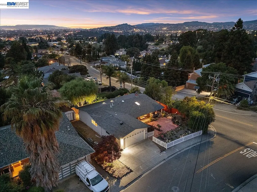 24805 Canyon View Court Hayward CA 94541