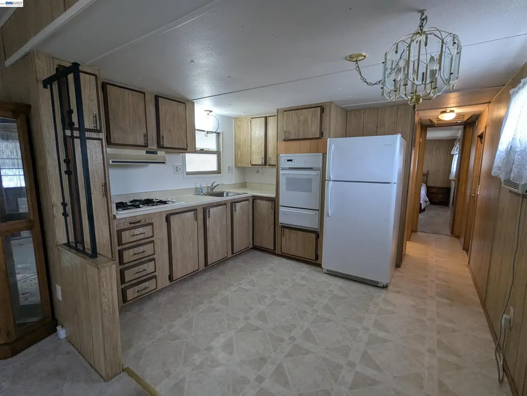 3913 Castro Valley Boulevard Castro Valley CA 94546