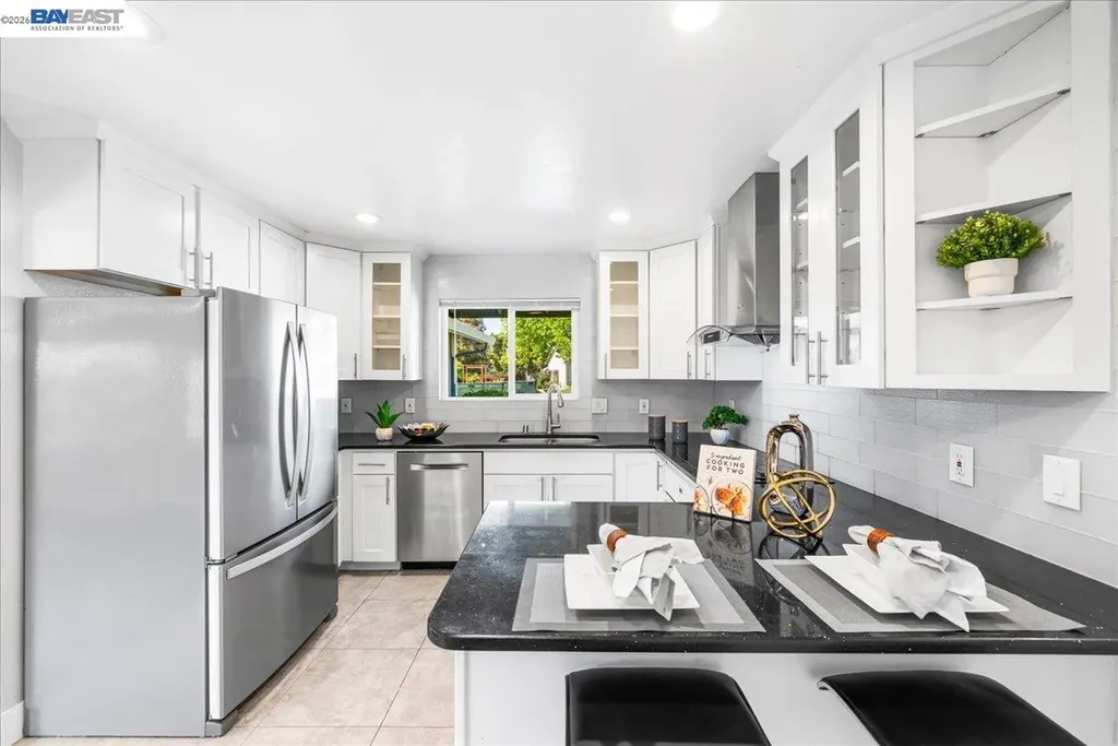 48252 Cottonwood Street Fremont CA 94539