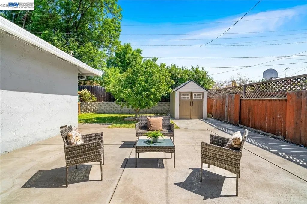 48252 Cottonwood Street Fremont CA 94539