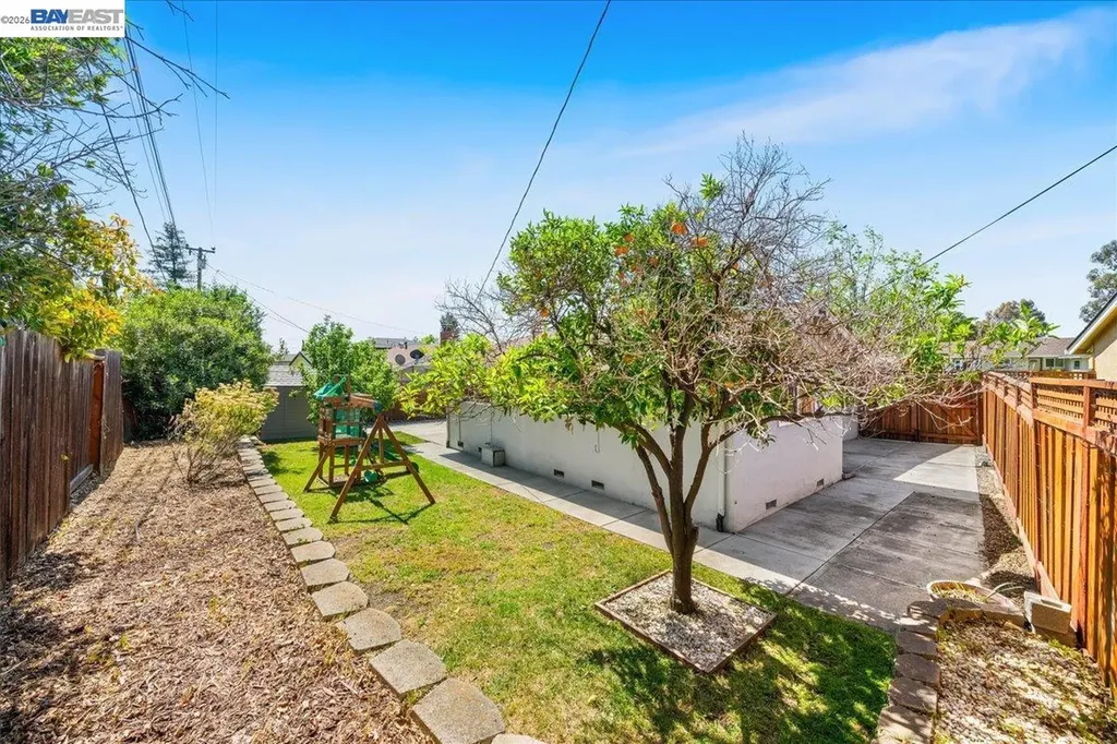 48252 Cottonwood Street Fremont CA 94539