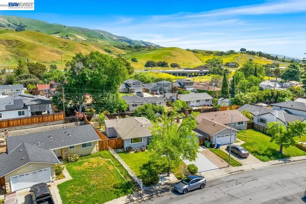 48252 Cottonwood Street Fremont CA 94539