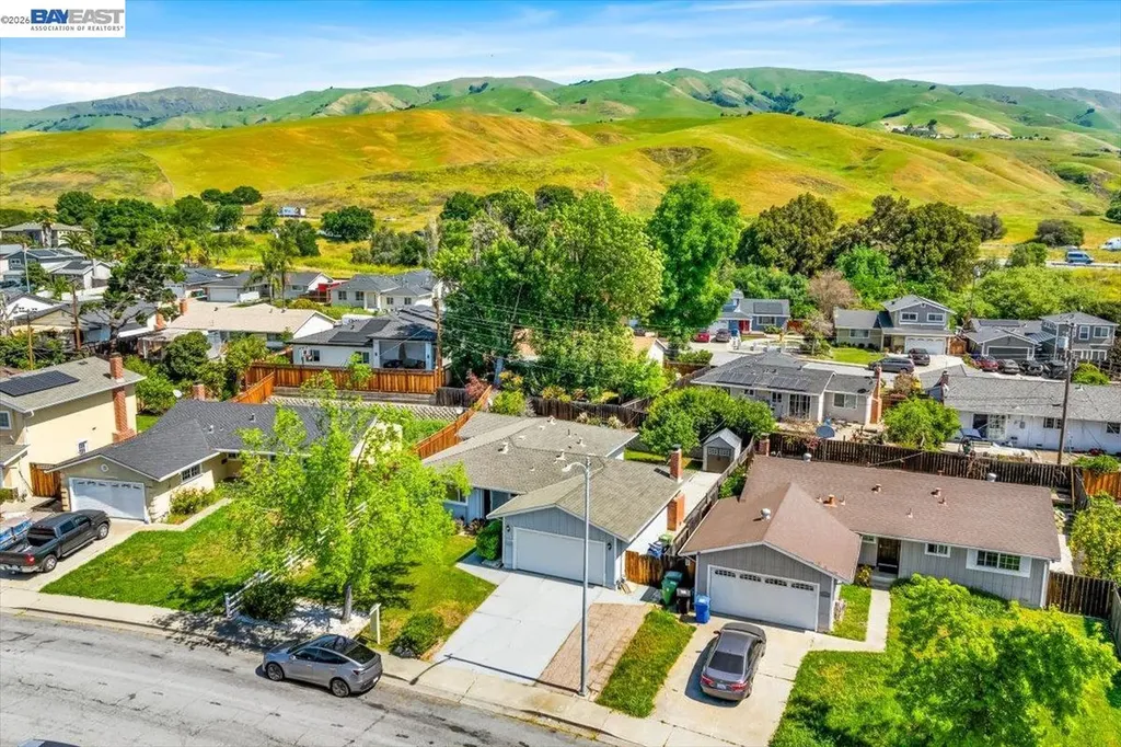 48252 Cottonwood Street Fremont CA 94539