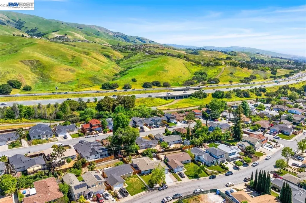 48252 Cottonwood Street Fremont CA 94539